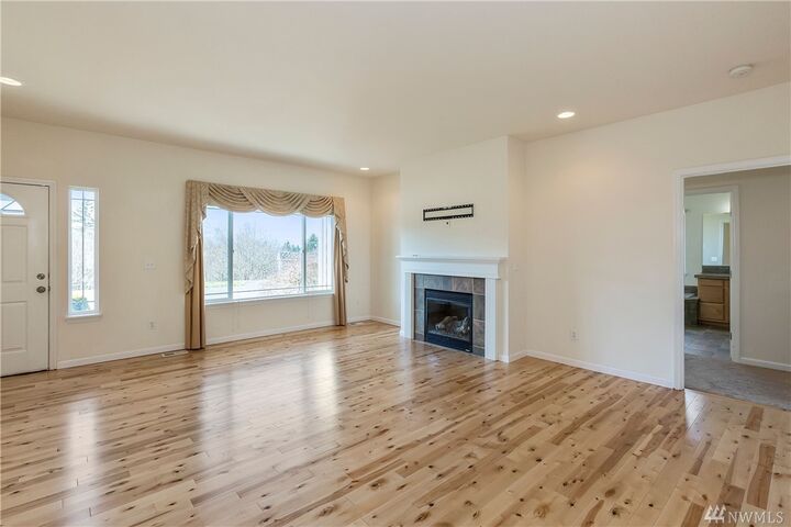 Property Photo: 695 Tufts Avenue E WA 98366