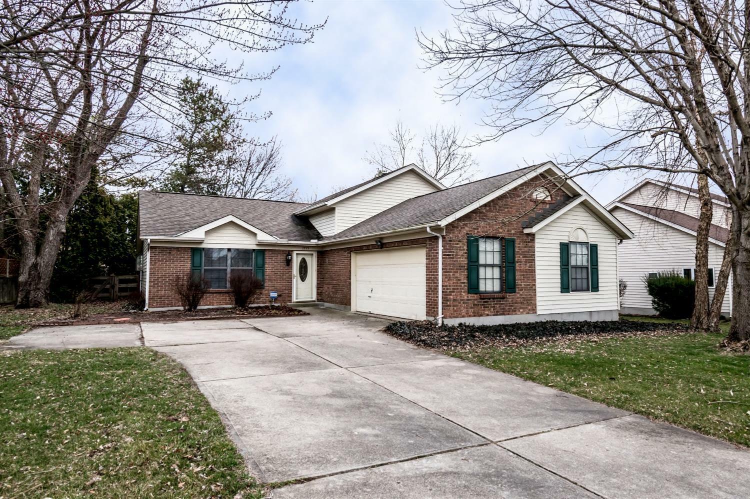 Property Photo: 1555 Barrington Ct OH 45036