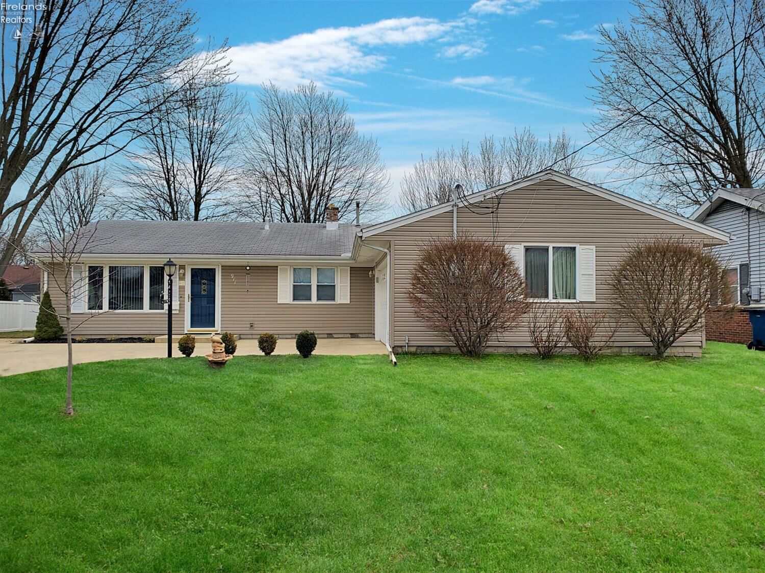 Property Photo:  911 Taft Street  OH 43452 