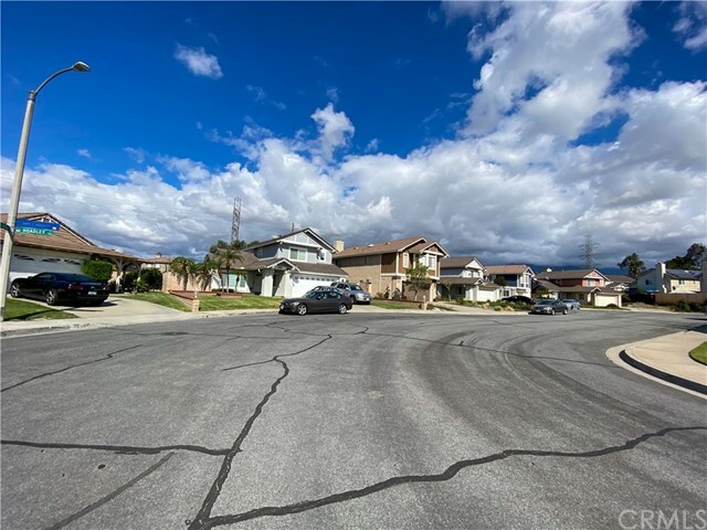 Property Photo:  13507 Fremont Street  CA 92336 