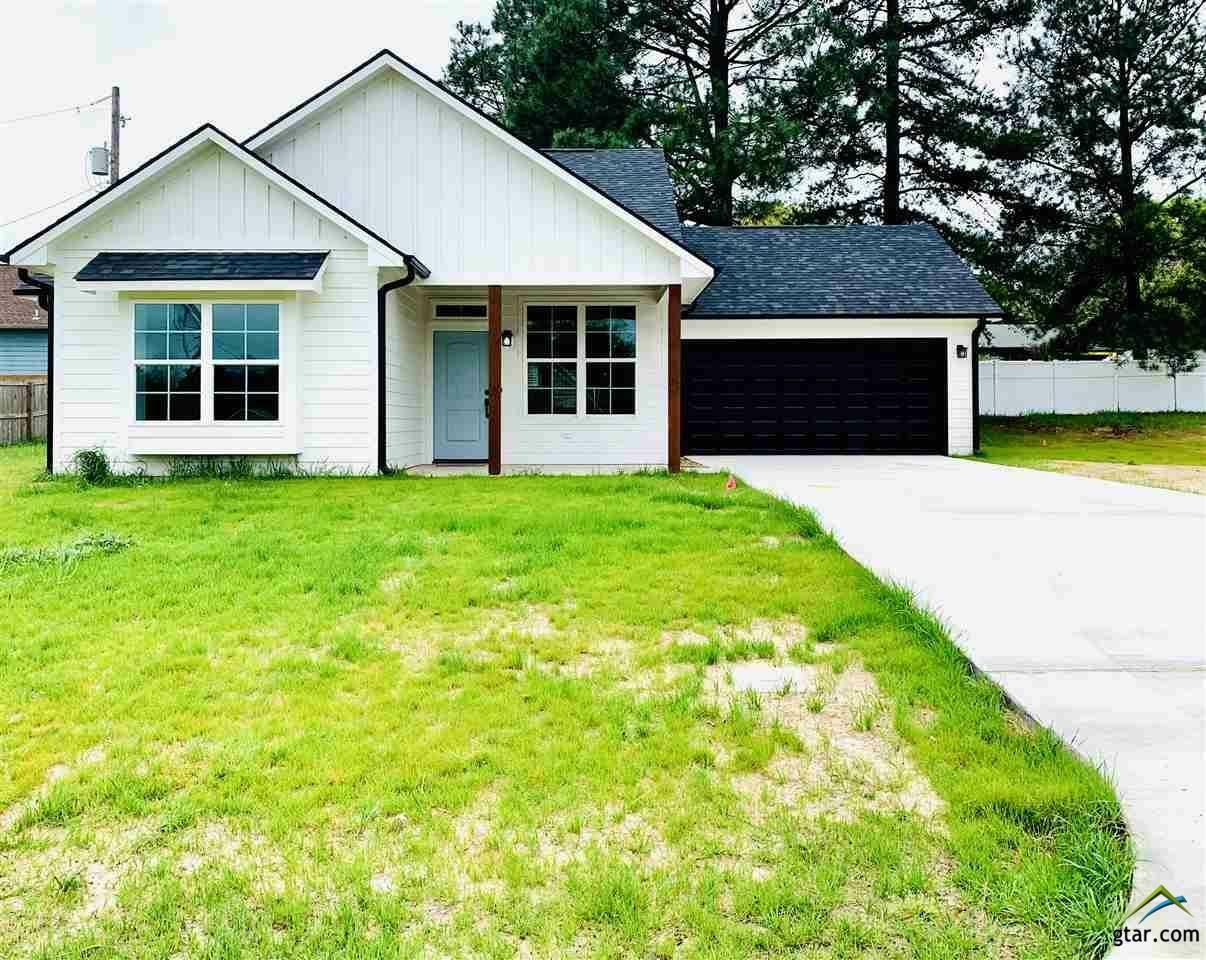 Property Photo:  161 Dwight Dr  TX 75765 