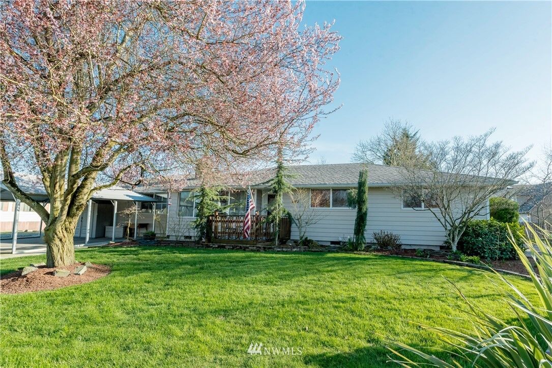 Property Photo:  412  4th Avenue S  WA 98001 