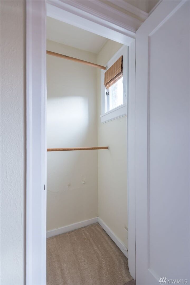 Property Photo: 2348 Alki Ave SW 302 WA 98116