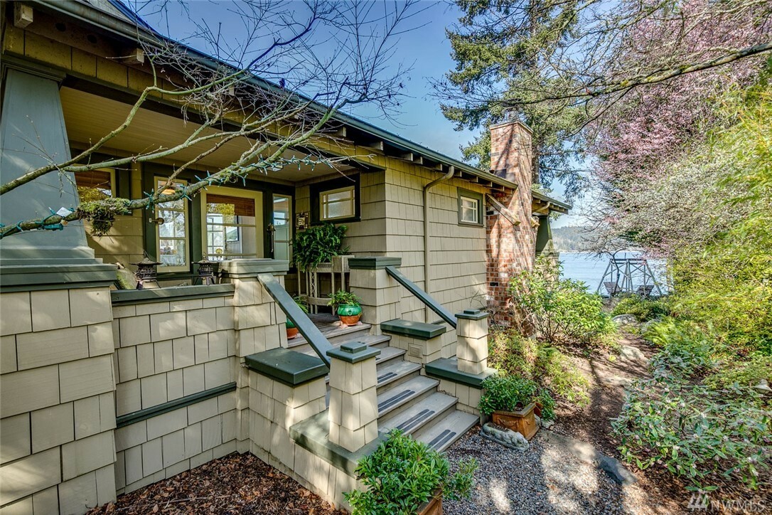 Property Photo:  6229 Point Glover Lane E  WA 98366 