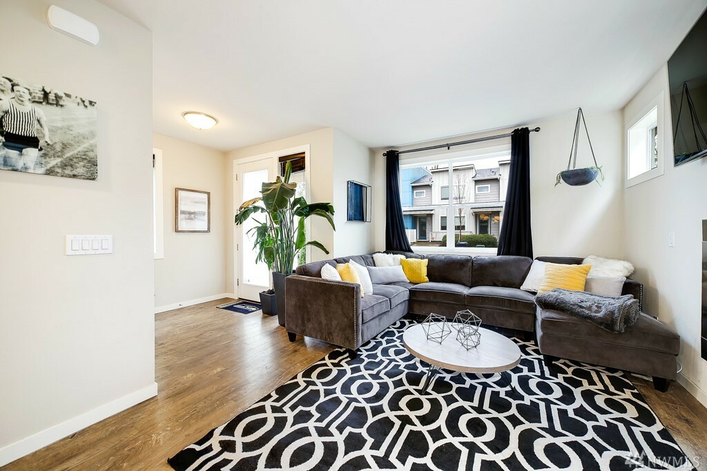 Property Photo: 969 SW 96th Place WA 98106
