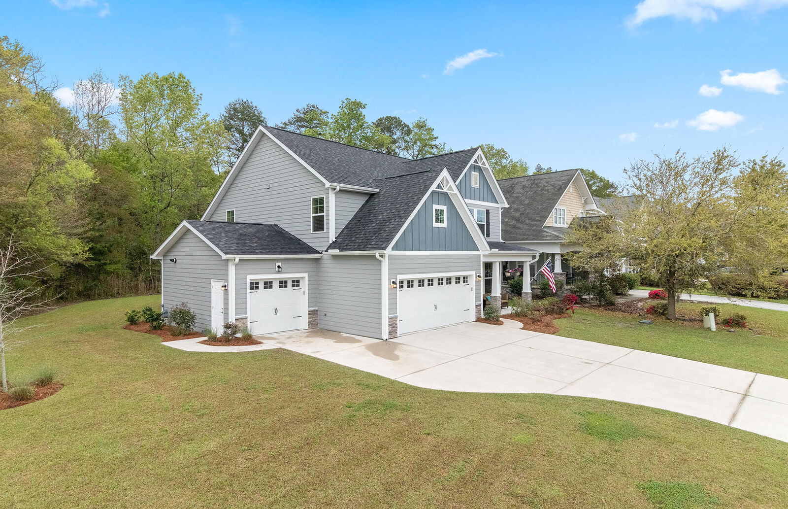 Property Photo: 225 Carolinian Drive SC 29485