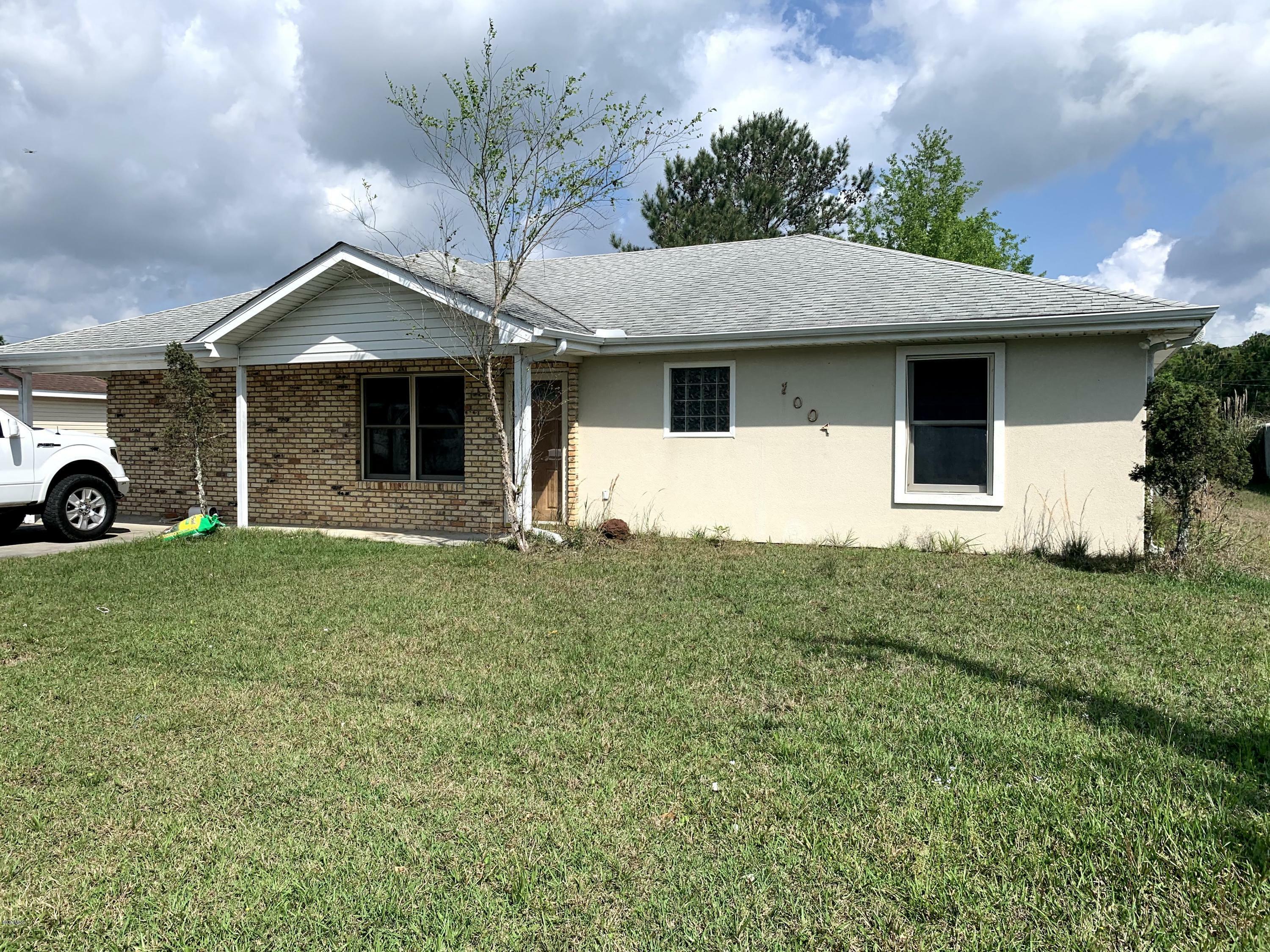 Property Photo: 1004 Corr Circle MS 39576