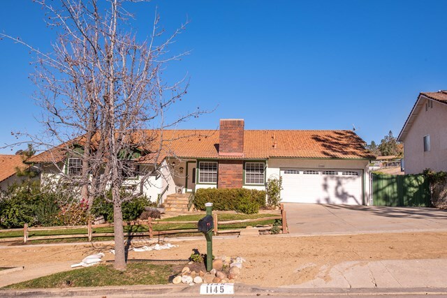 Property Photo:  1145 Nonchalant Drive  CA 93065 