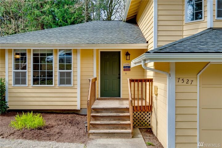 Property Photo: 7527 NE Harbor View Drive WA 98370