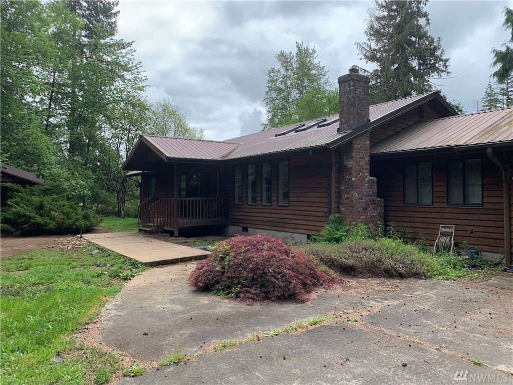 Property Photo:  708 Burchett Rd  WA 98570 