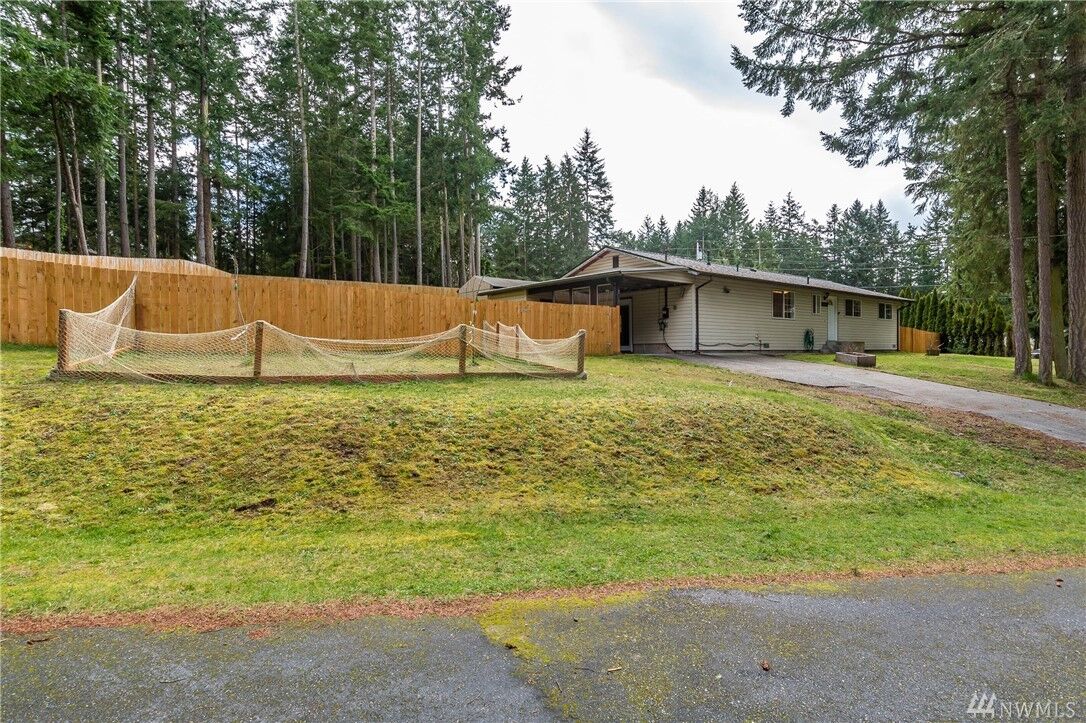 Property Photo: 4550 Woodland Circle WA 98277