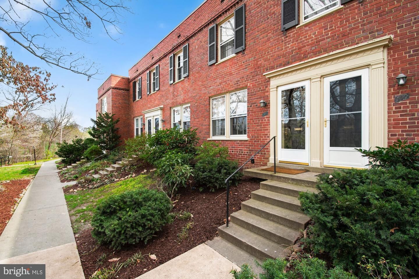 Property Photo:  1500 S Barton Street 591  VA 22204 