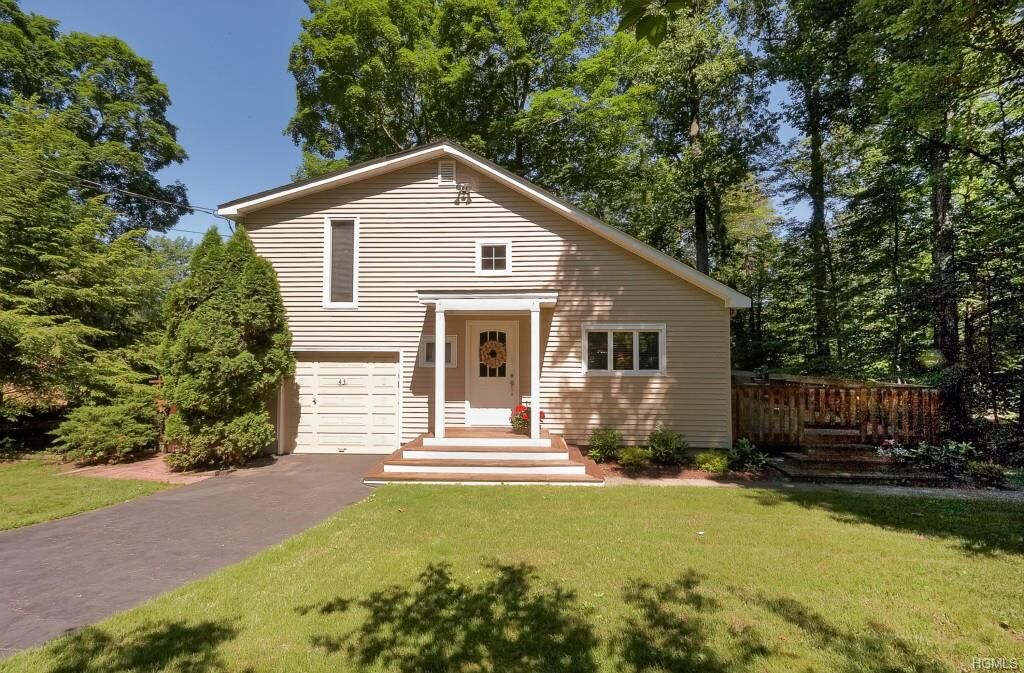 Property Photo:  43 Shepherd Avenue  NY 10925 