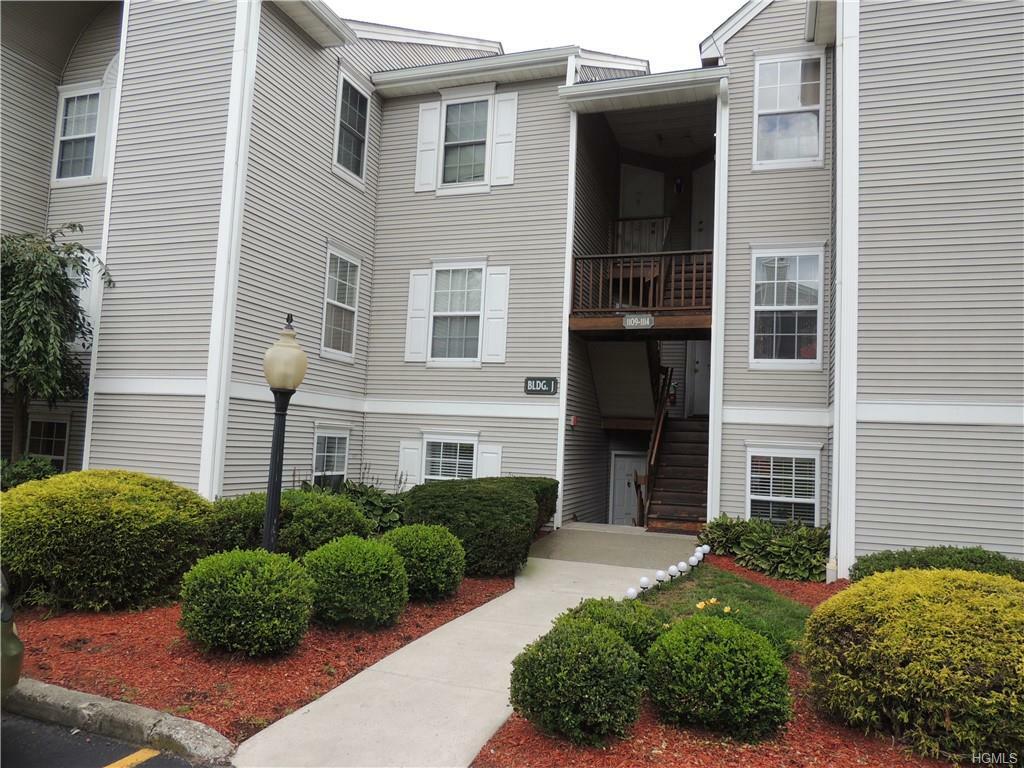 1113 Washington Green  New Windsor NY 12553 photo