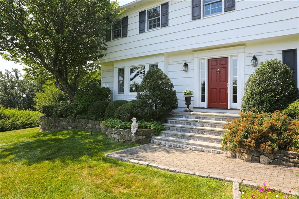 Property Photo:  16 Barlow Court  NY 10501 