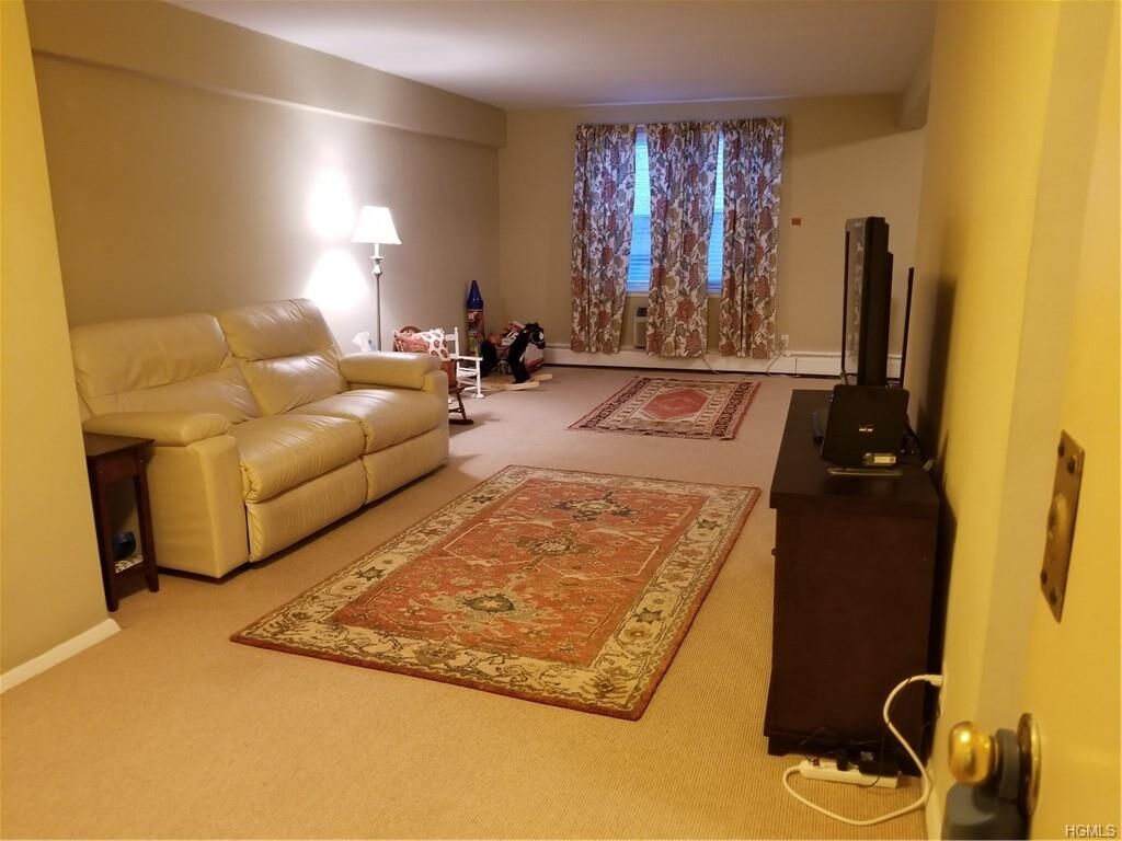 Property Photo:  120 E Hartsdale Avenue 6B  NY 10530