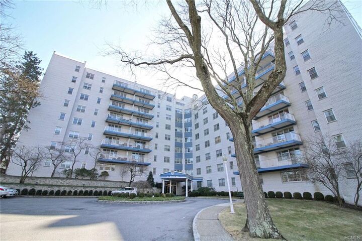 499 N Broadway 7C  White Plains NY 10603 photo