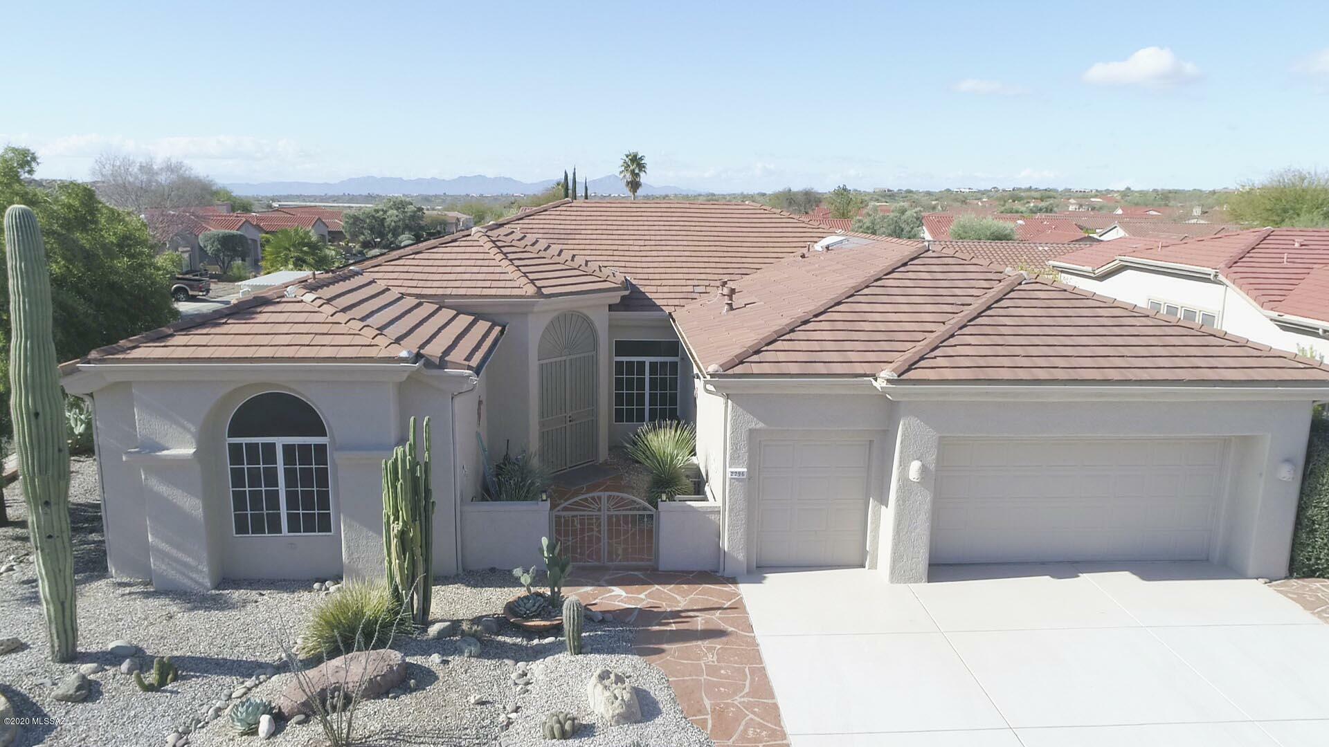 Property Photo: 2296 E Romero Canyon Drive AZ 85755