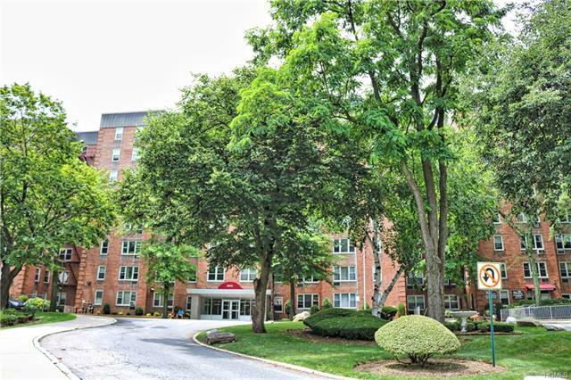 Property Photo:  5 Sadore Lane 2C  NY 10710 