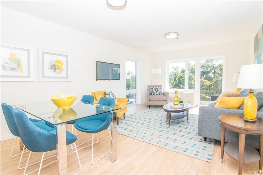 Property Photo: 120 N Pearl Street 402 NY 10573