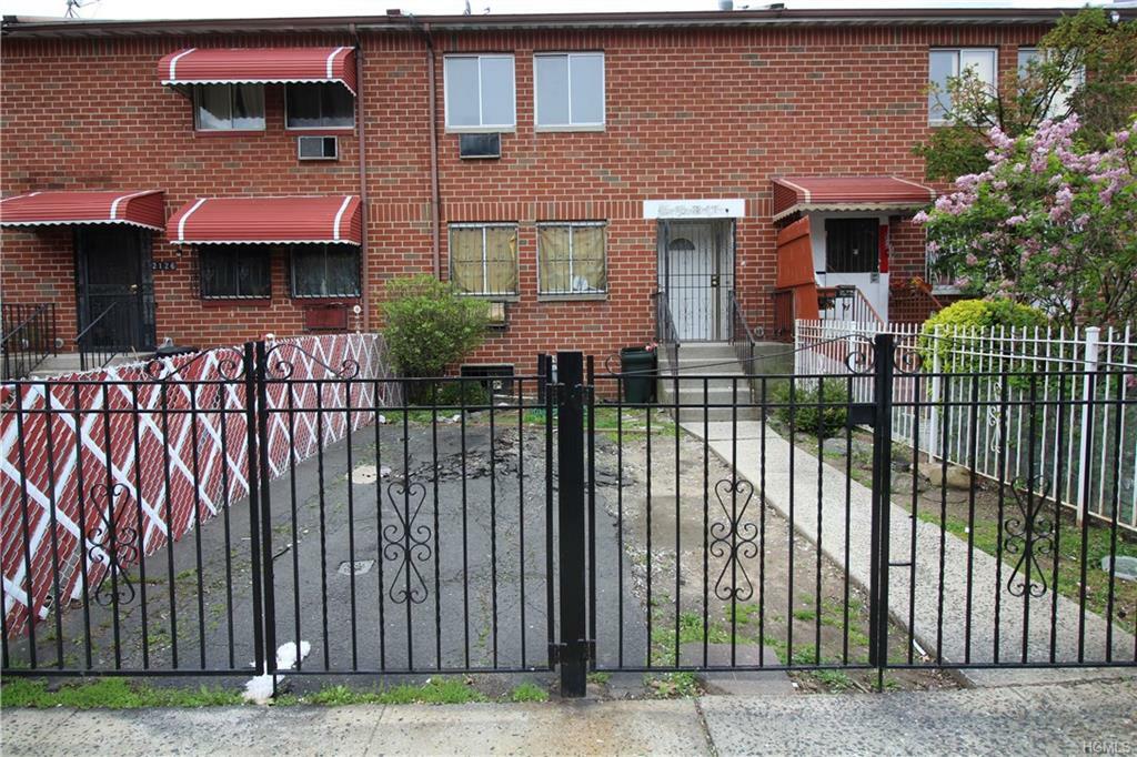 Property Photo:  2124 Prospect Avenue  NY 10457 