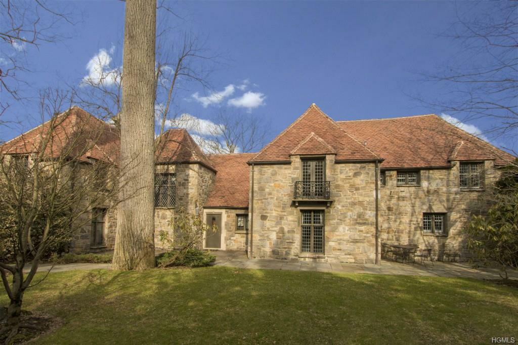 Property Photo:  27 Hampton Road  NY 10583 