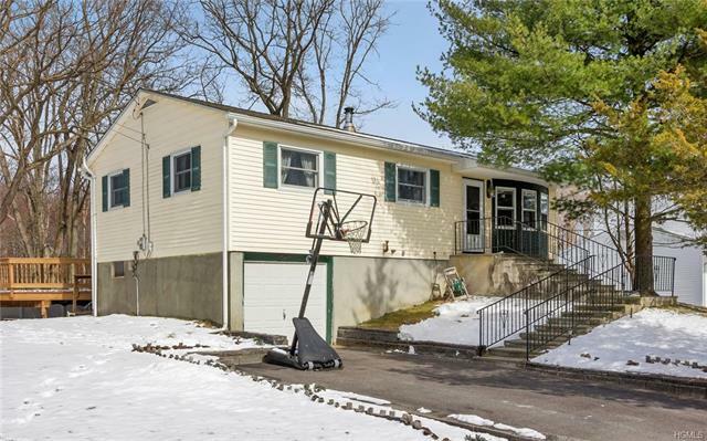 Property Photo:  43 Maple Lane  NY 10950 