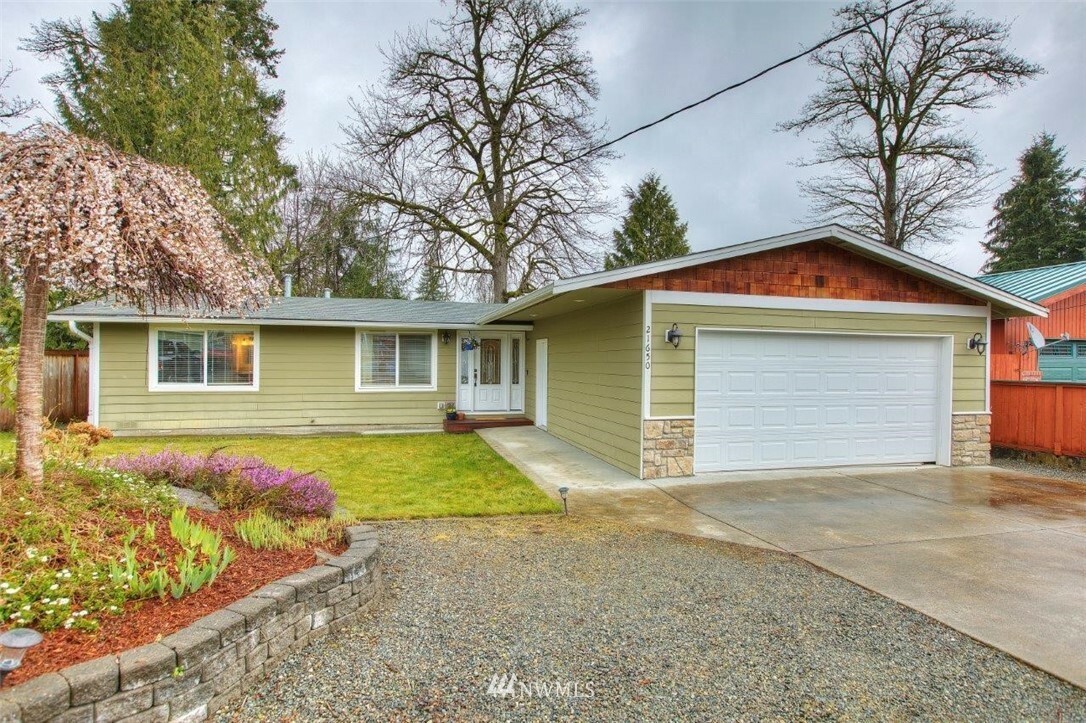 Property Photo:  21650 SE 267th Street  WA 98038 