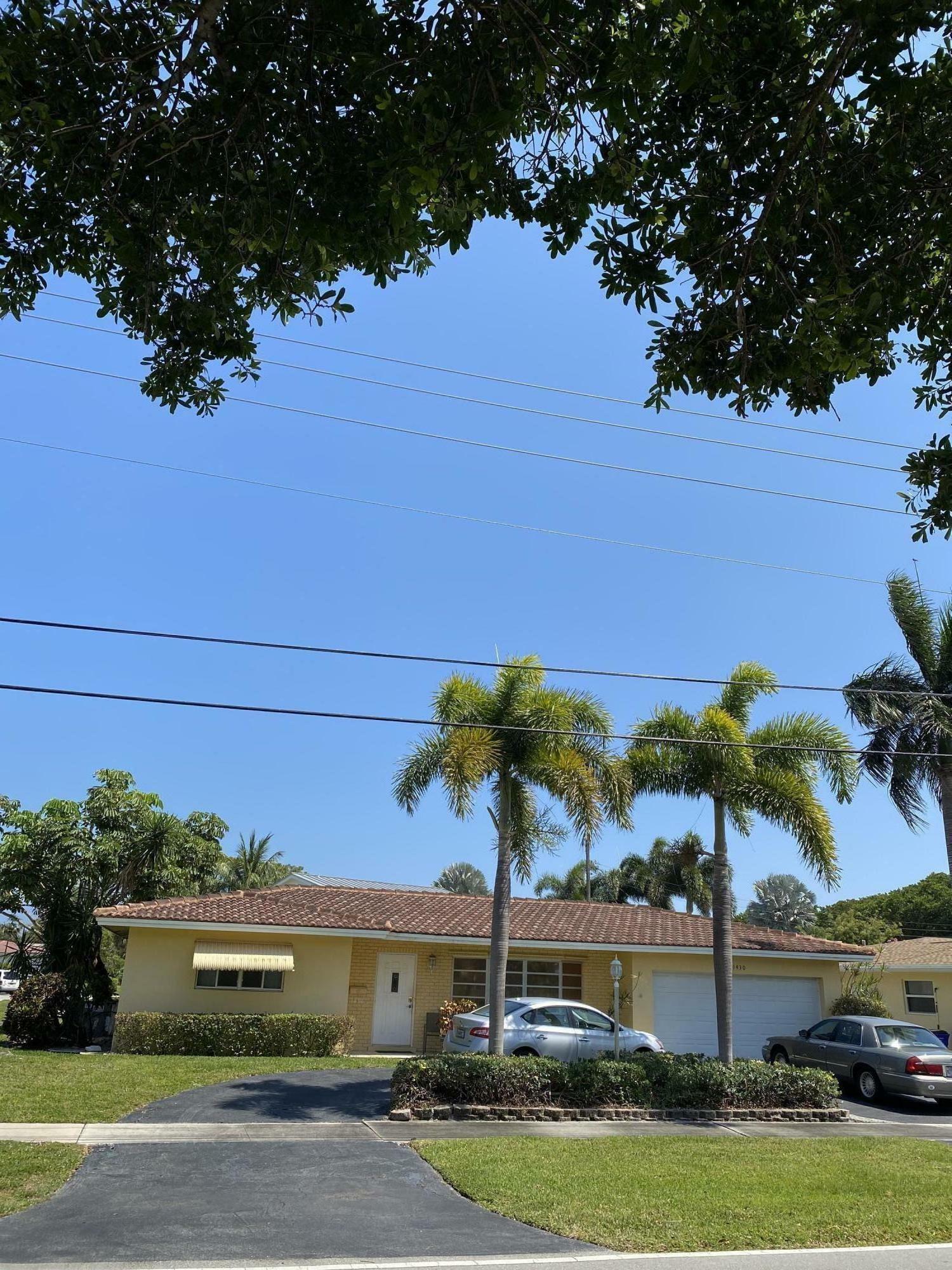 Property Photo:  1430 SE 12th Avenue  FL 33441 