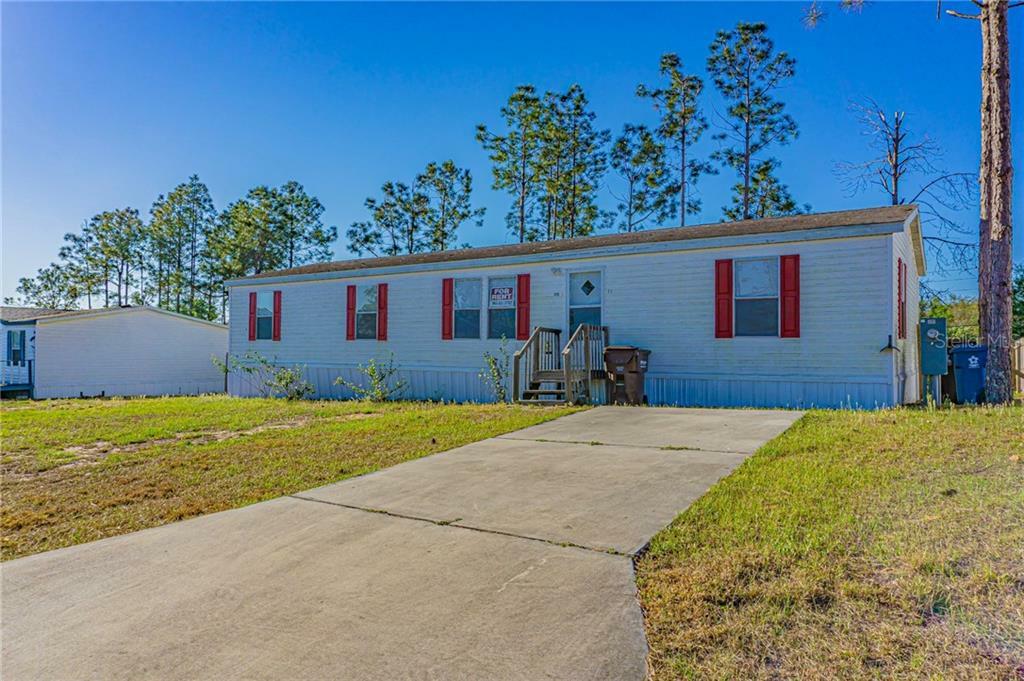 Property Photo:  573 W Lemon Street  FL 33837 