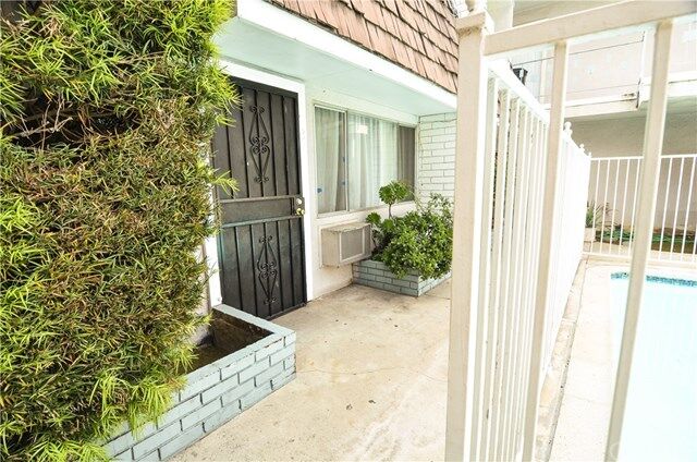 Property Photo:  2025 Las Vegas Avenue 3  CA 91767 