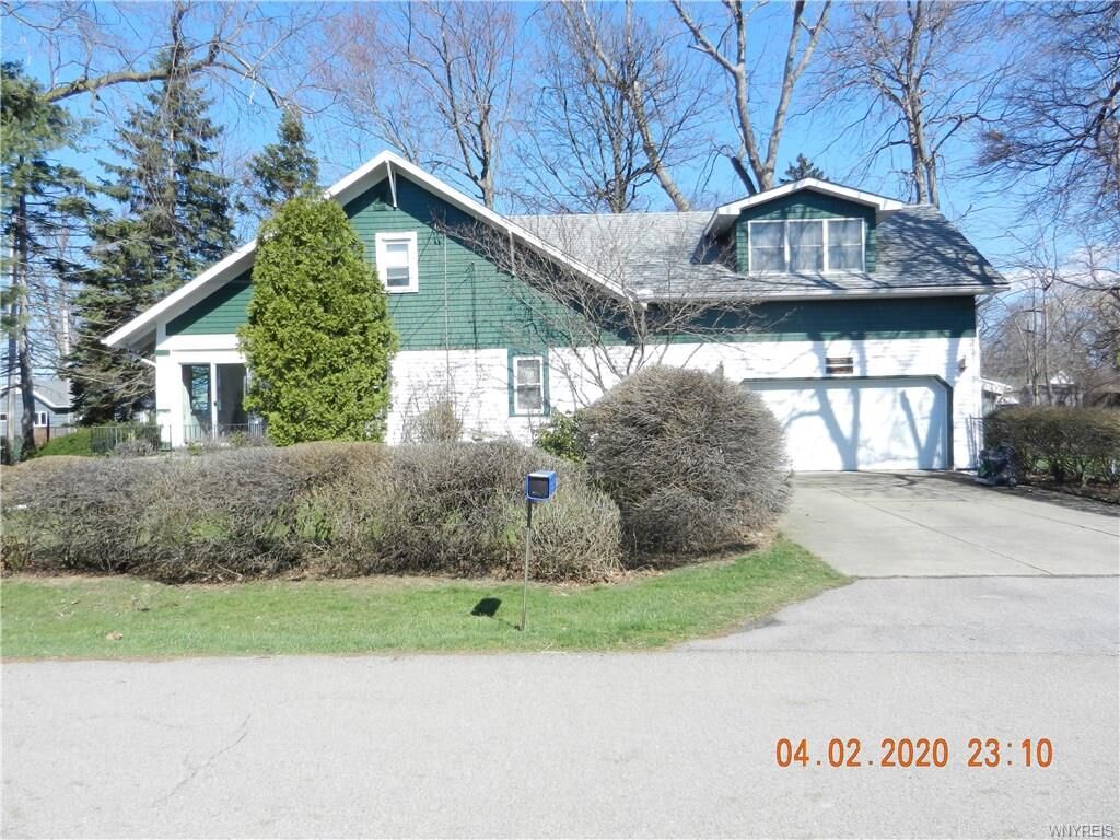 Property Photo:  4521 Windsor Terrace  NY 14075