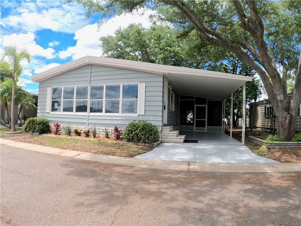 Property Photo: 370 Cobia Way FL 34677