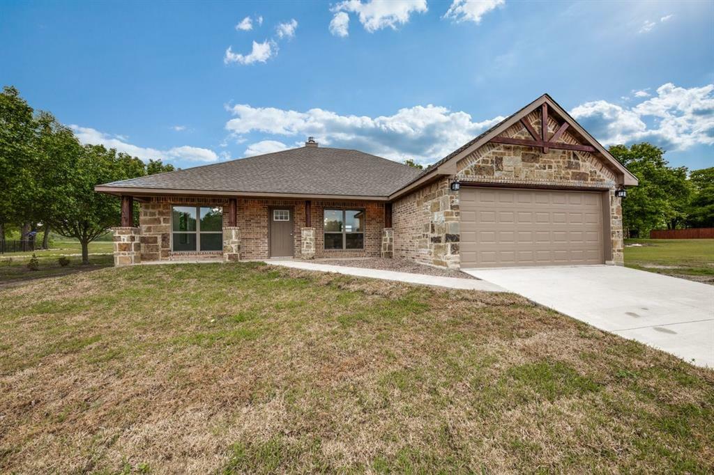 Property Photo:  2673 Rodeo Drive  TX 75474 