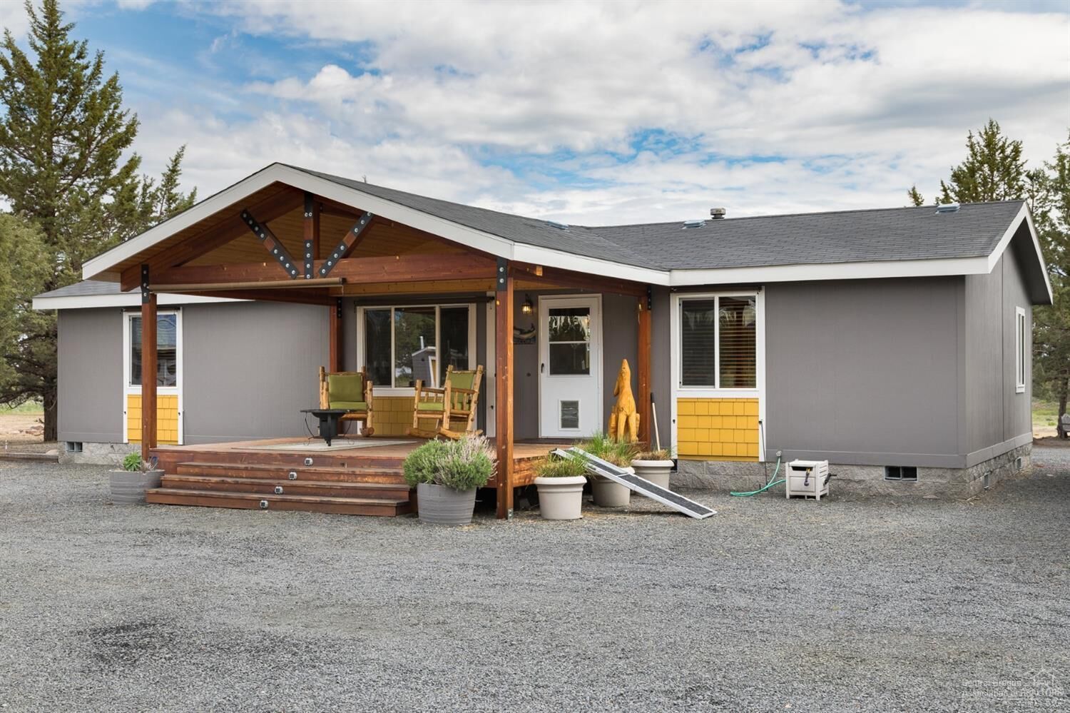 Property Photo: 5620 SW Knoll OR 97734