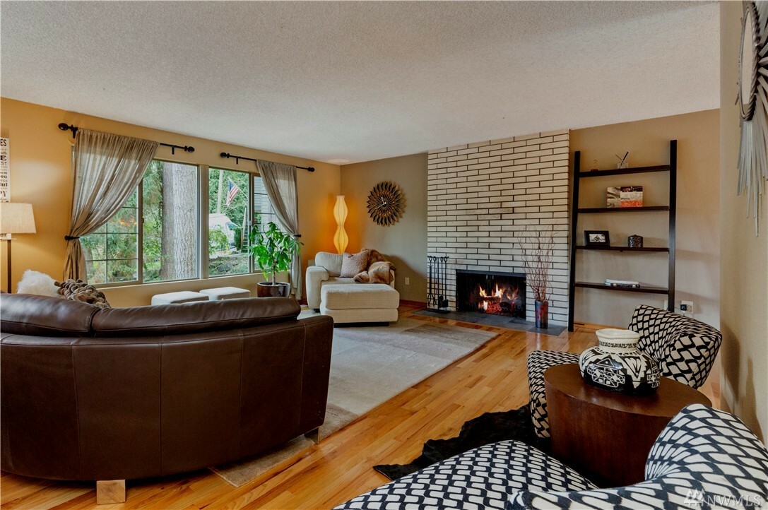 Property Photo: 6704 158th Place SW WA 98026