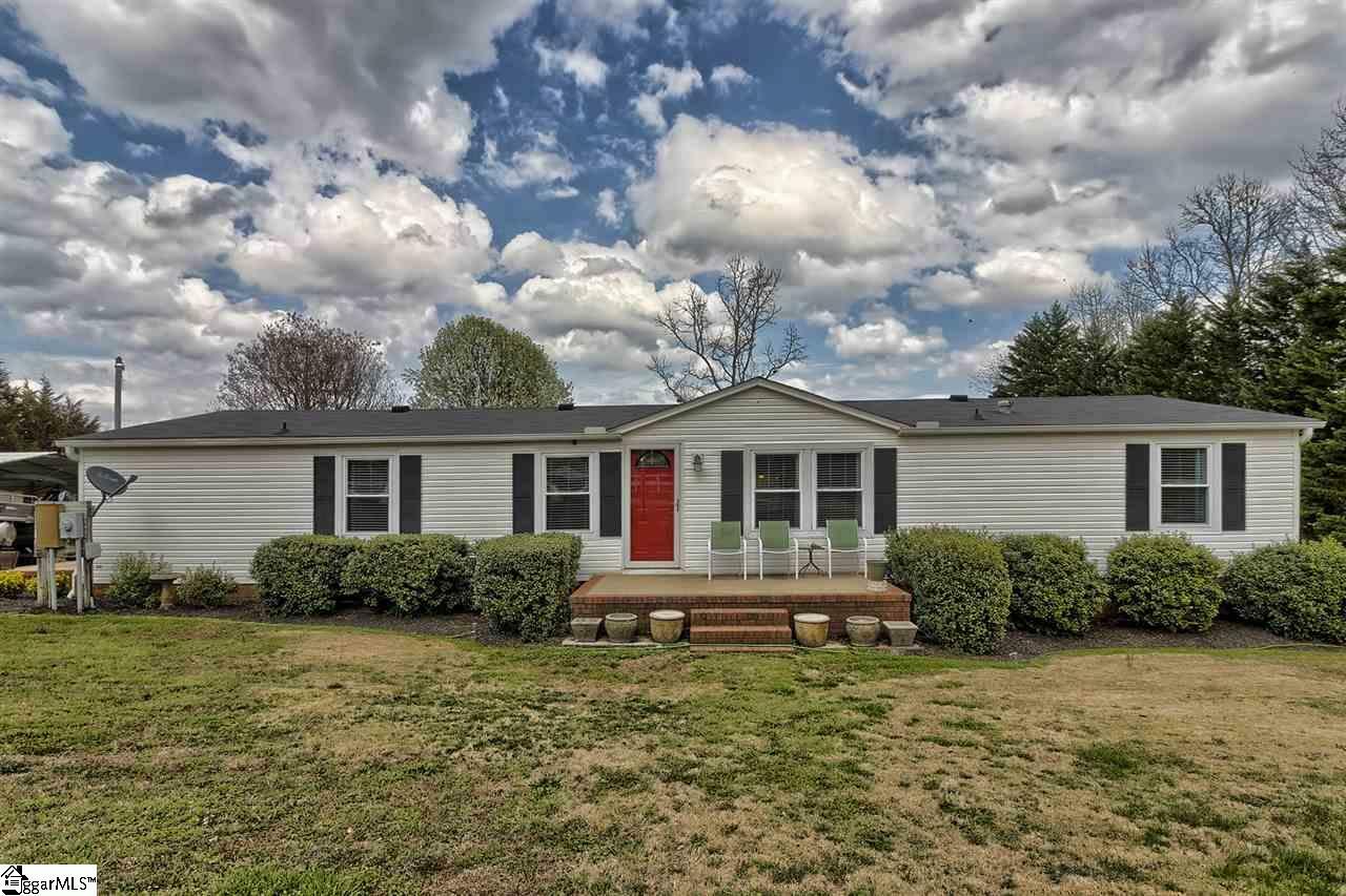 Property Photo:  206 Mountain Estates Road  SC 29671 