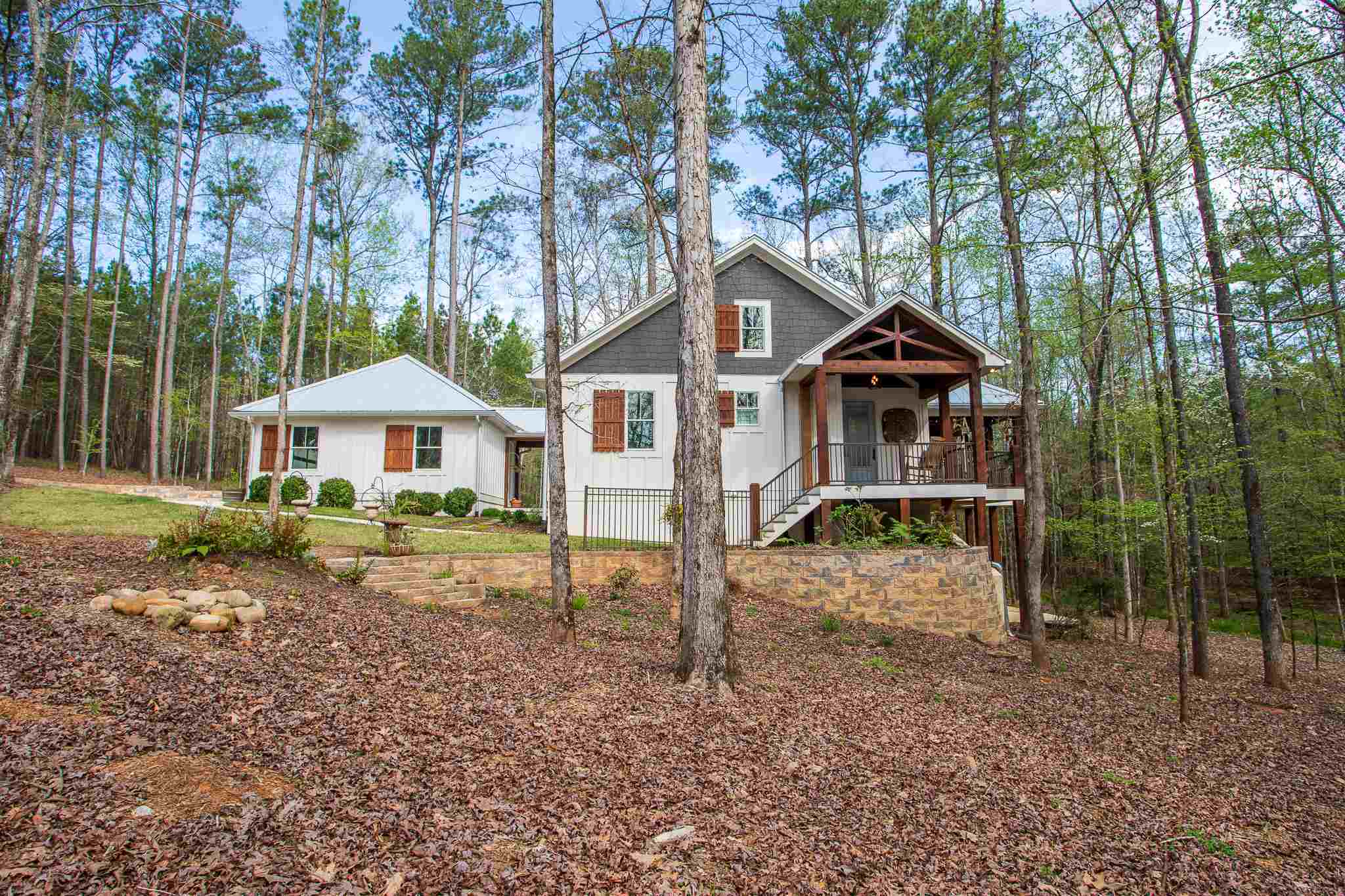 Property Photo: 1020 Forrest Highlands GA 30642