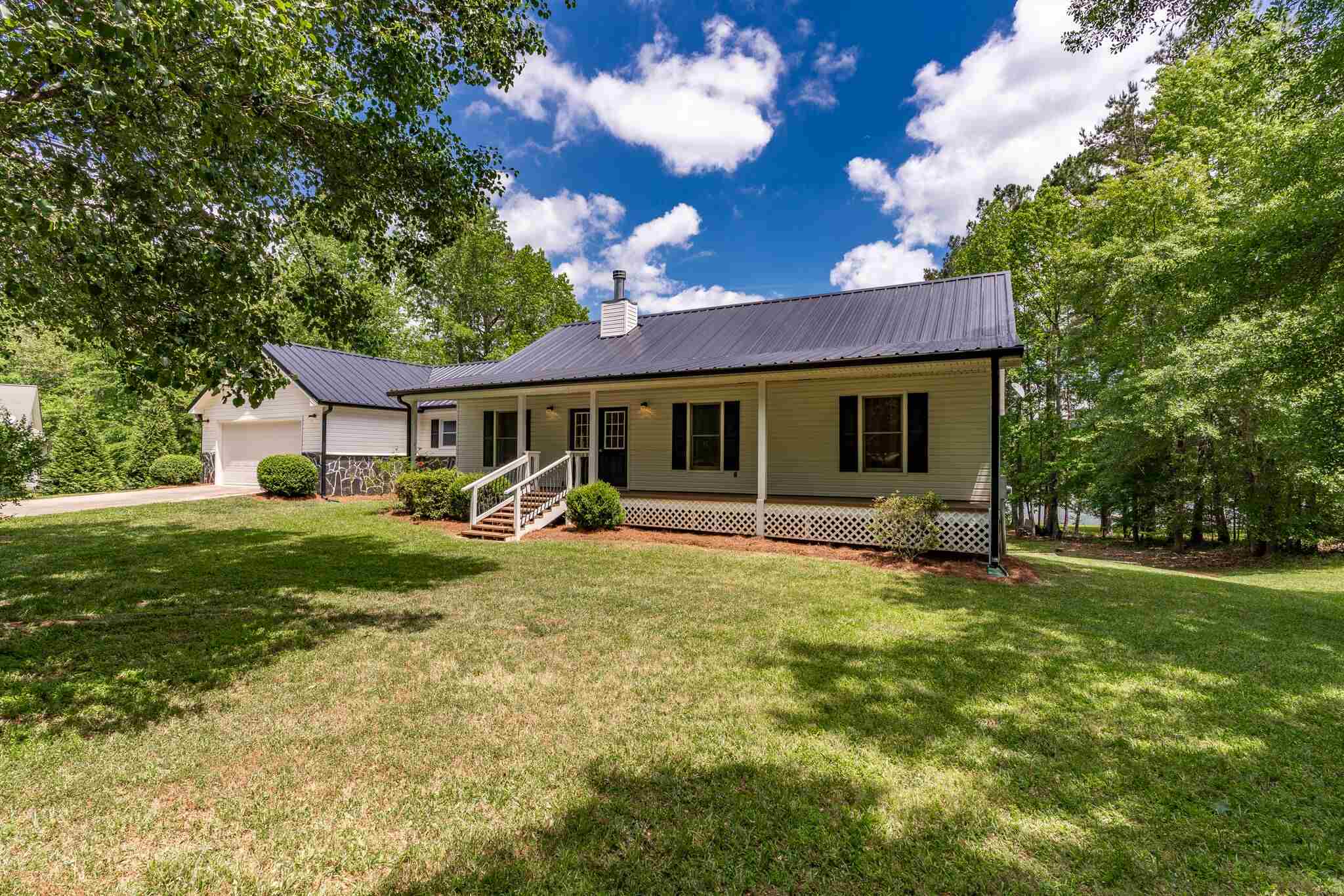 Property Photo: 1121 White Oak Drive GA 30678