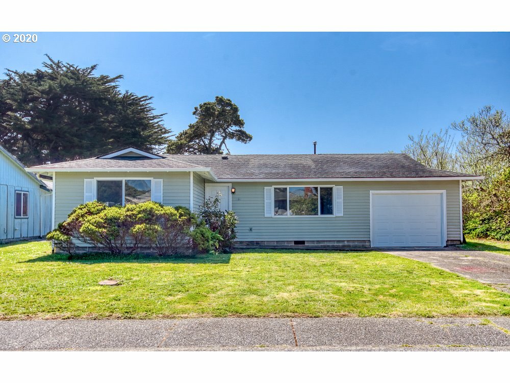 Property Photo: 757 8th Ct OR 97411