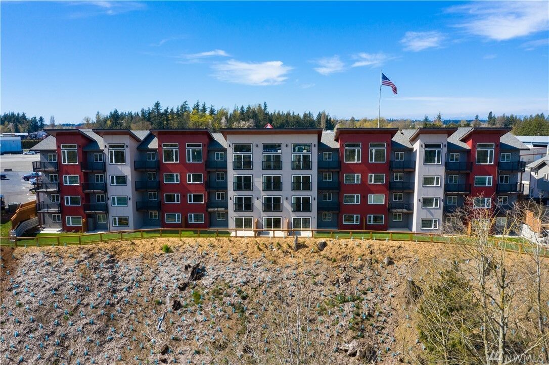 Property Photo:  1882  Front Street 202  WA 98264 