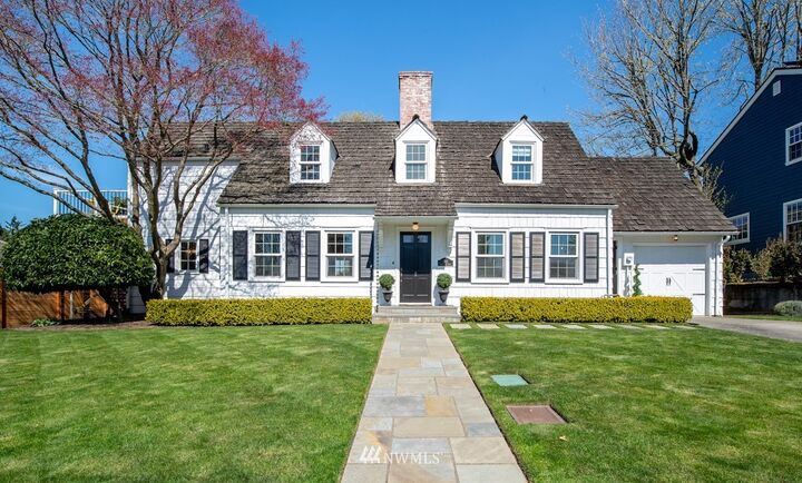 1532 NW Blue Ridge Drive  Seattle WA 98177 photo