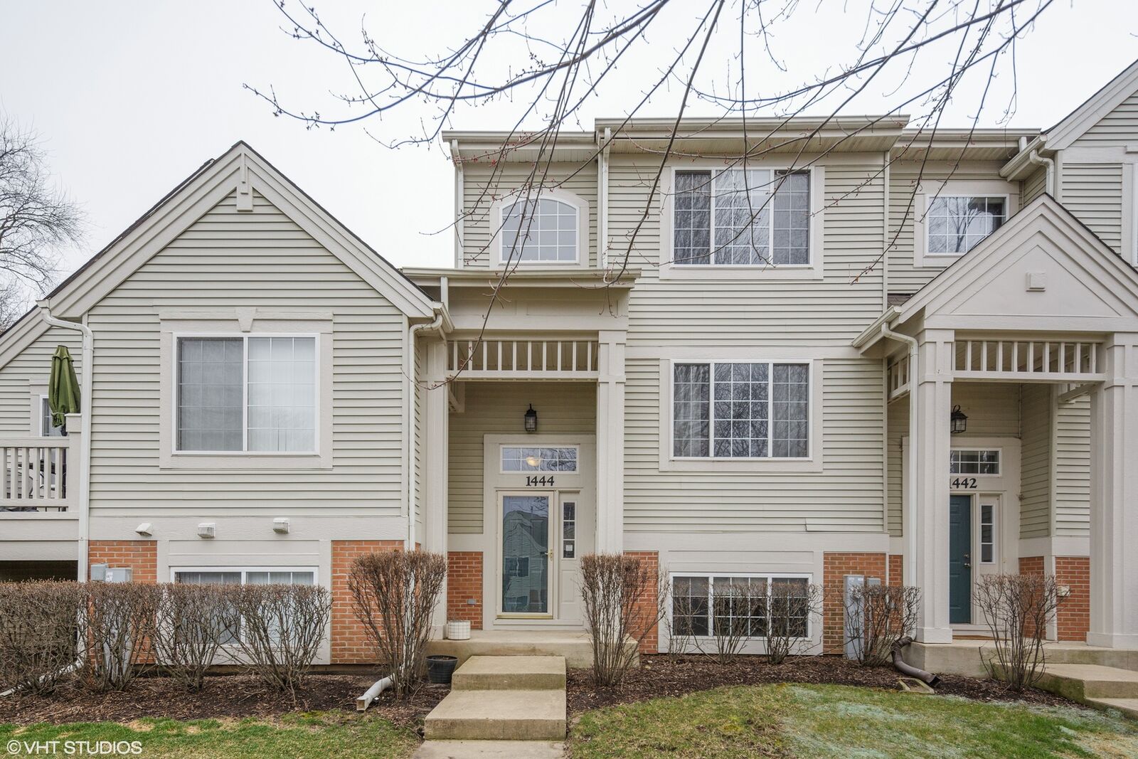 Property Photo:  1444 New Haven Drive  IL 60013 