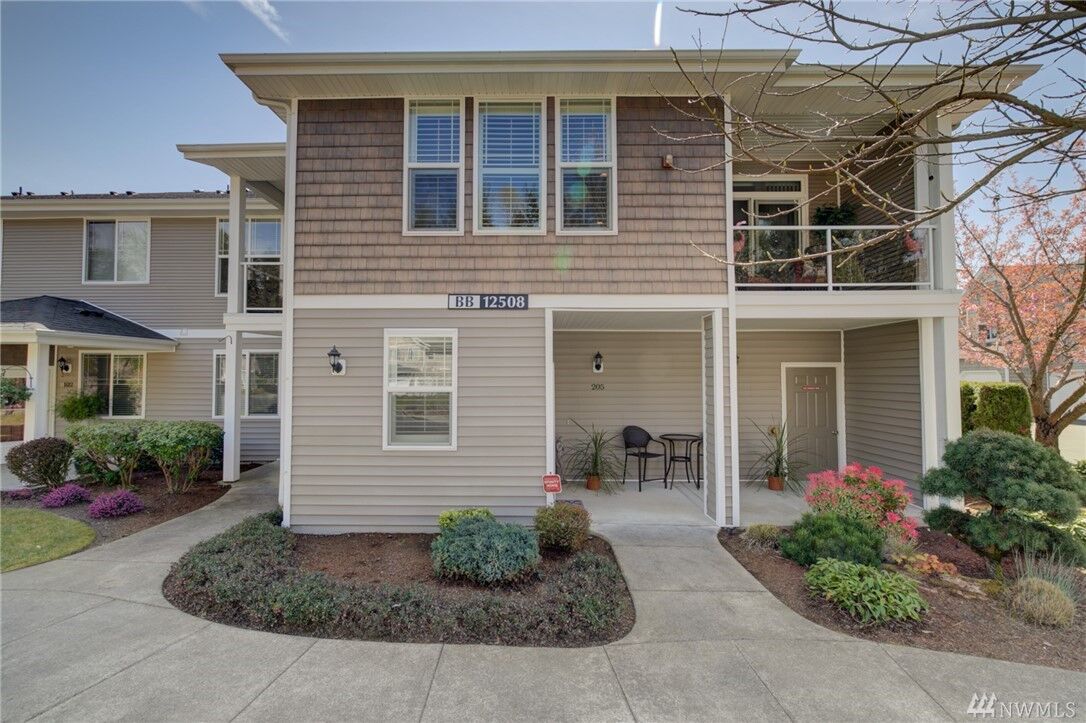 Property Photo:  12508 172nd St E Bb205  WA 98374