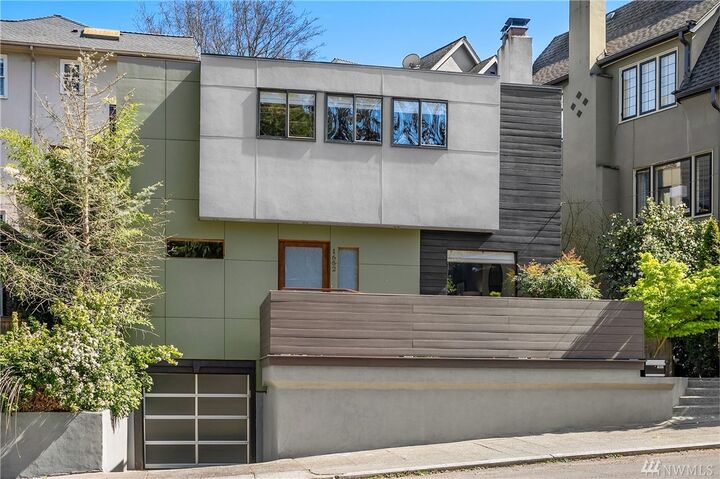 Property Photo:  1652  21st Avenue E  WA 98112 