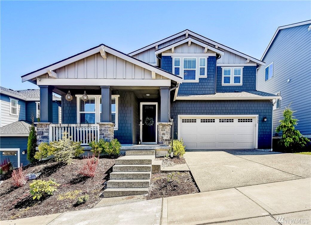 Property Photo:  8726  Satterlee Avenue SE  WA 98065 