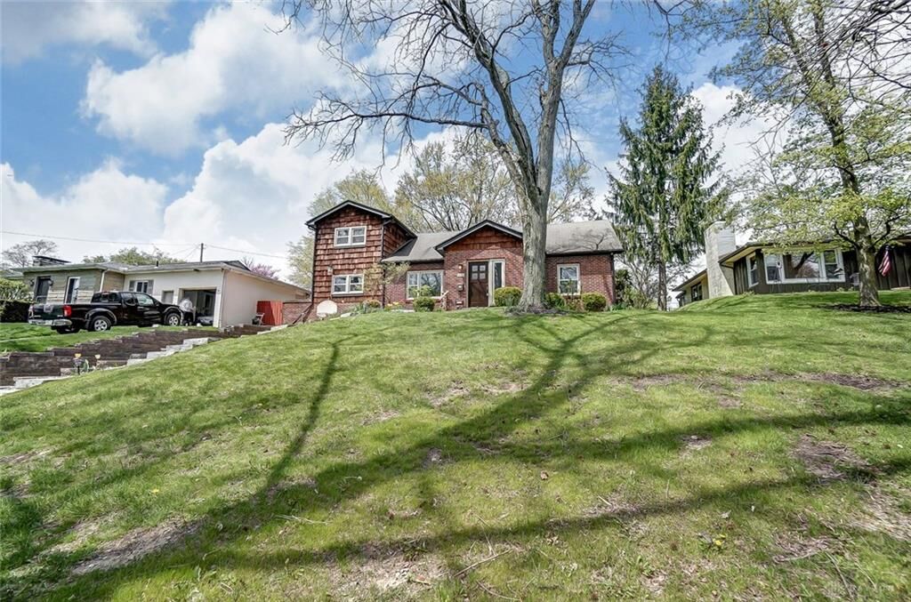 Property Photo: 1825 Fairway Drive OH 45504
