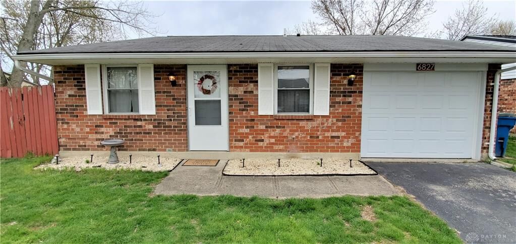 Property Photo: 6827 Tabby Drive OH 45424