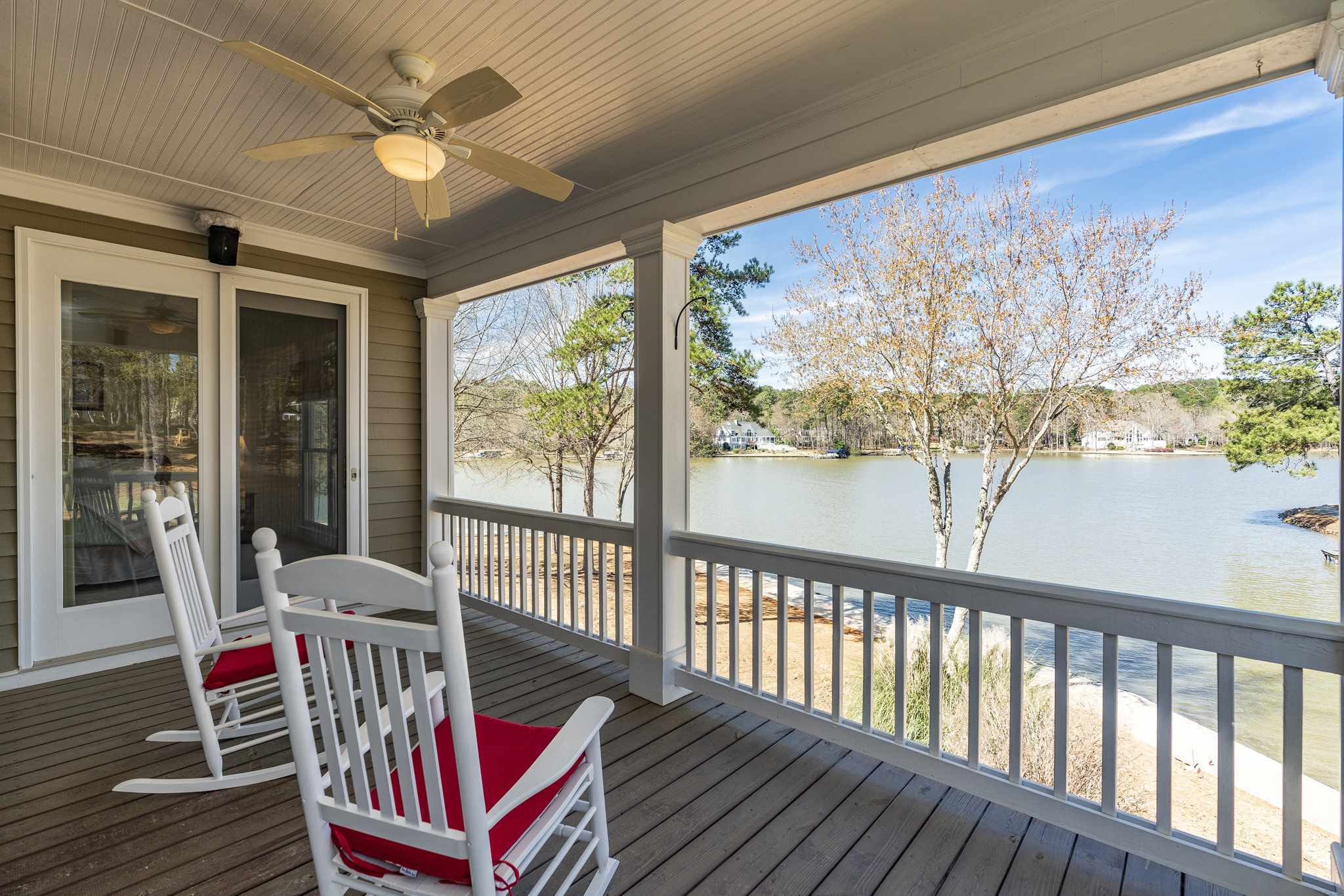Property Photo: 1191 Marina Cove Lane GA 30642