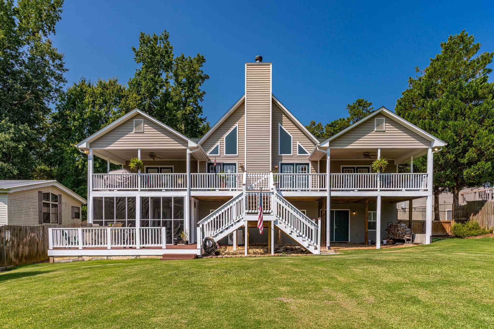 Property Photo:  392 Possum Point Drive  GA 31024 